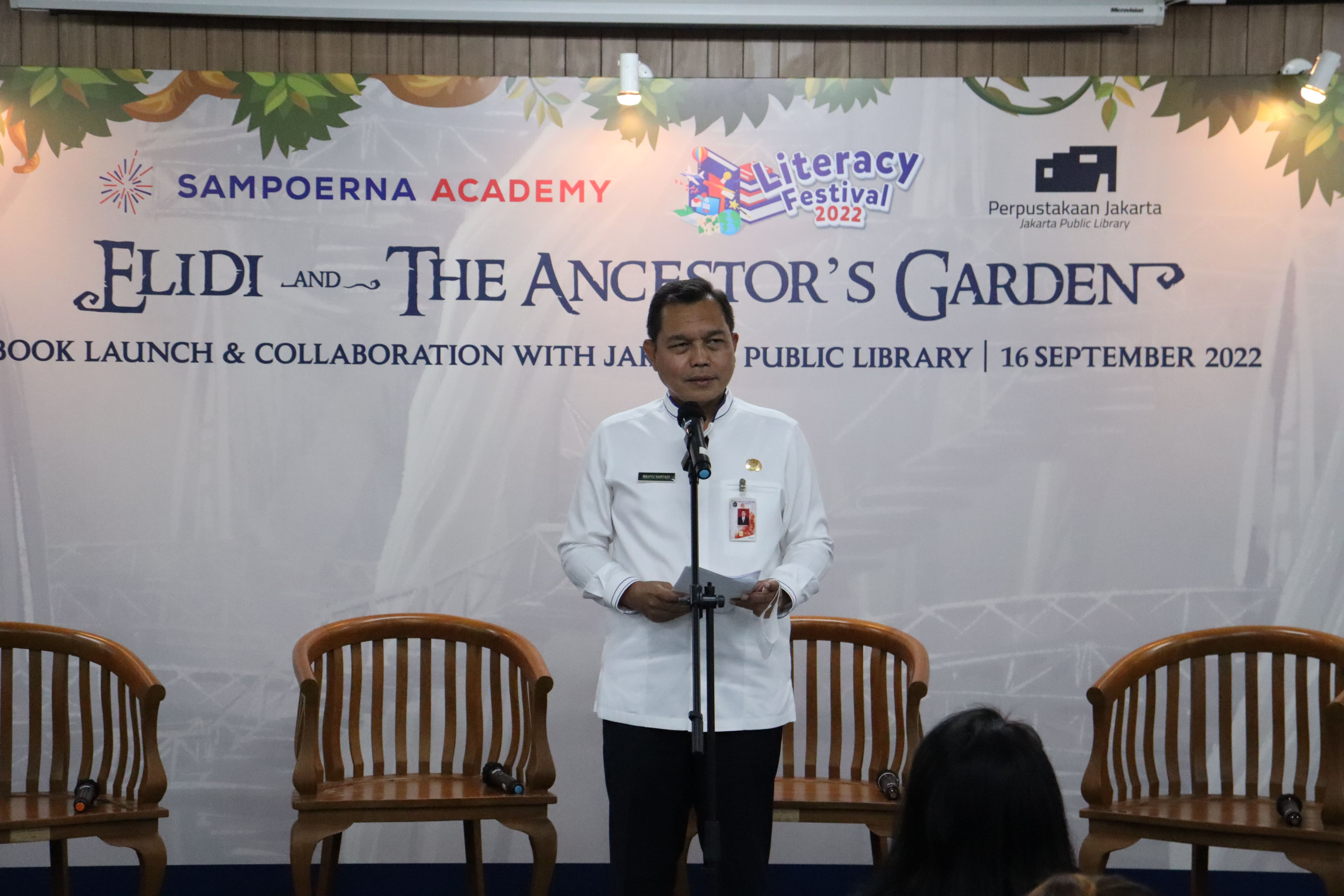 Peluncuran Buku & Sharing Session Bersama School Director Sampoerna Academy