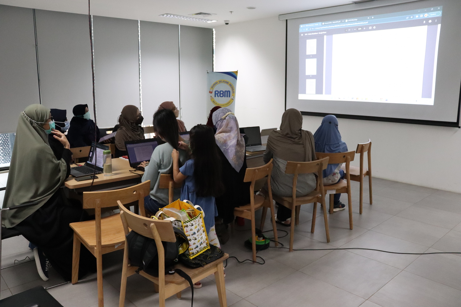 Rumah Belajar Menulis Ibu Profesional Jakarta