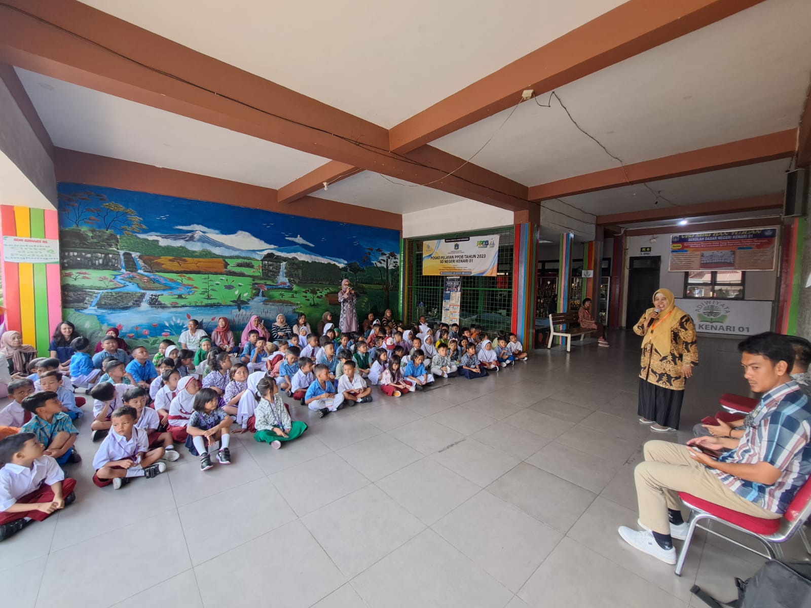 Ketupat Betawi Ketemu Pemustaka Bersama Tim Wisata Literasi