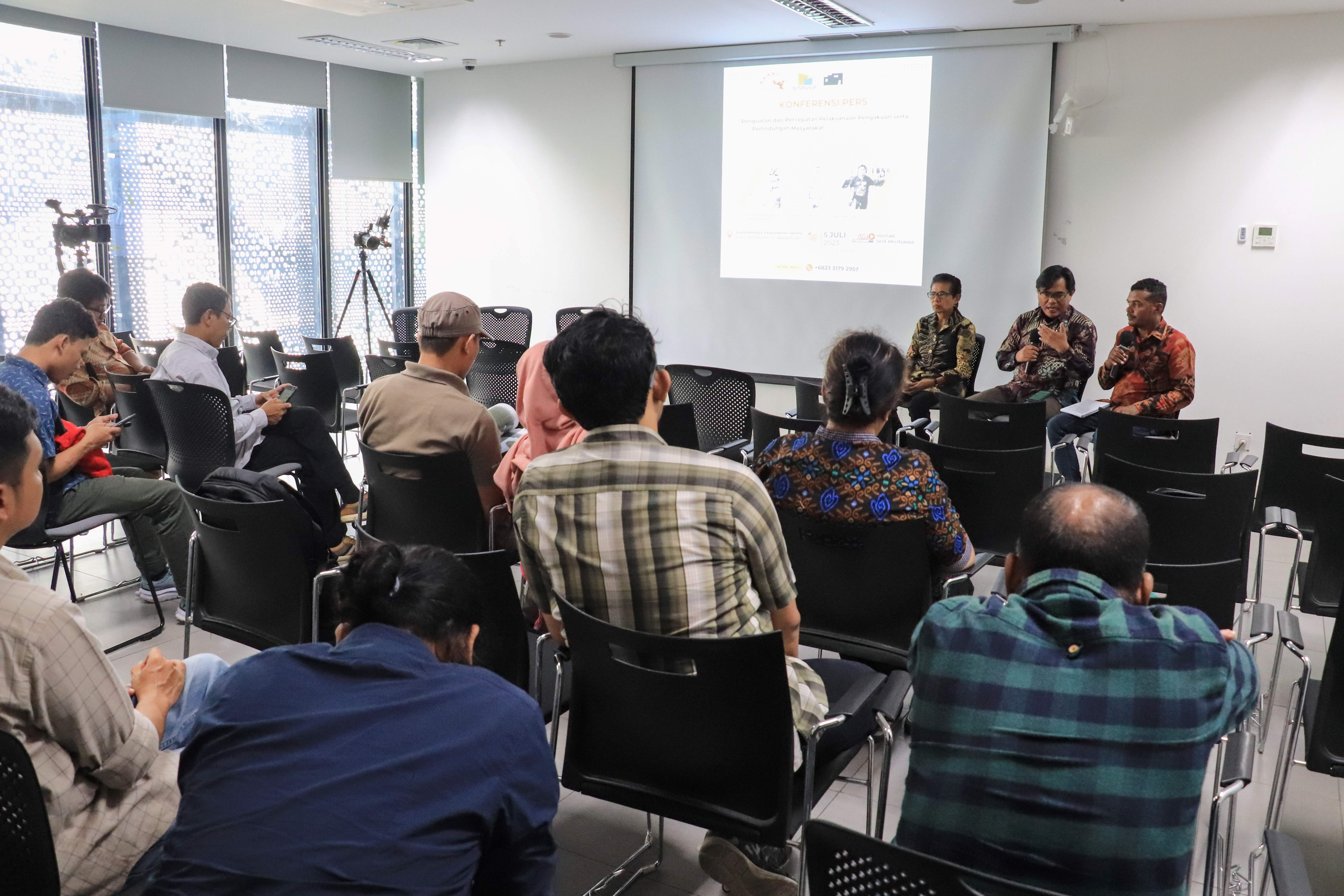 Seminar "Penguatan Dan Percepatan Pelaksanaan Pengakuan Serta Perlindungan Masyarakat Adat Di Kepulauan Aru Untuk Penyelesaian Konflik Agraria"