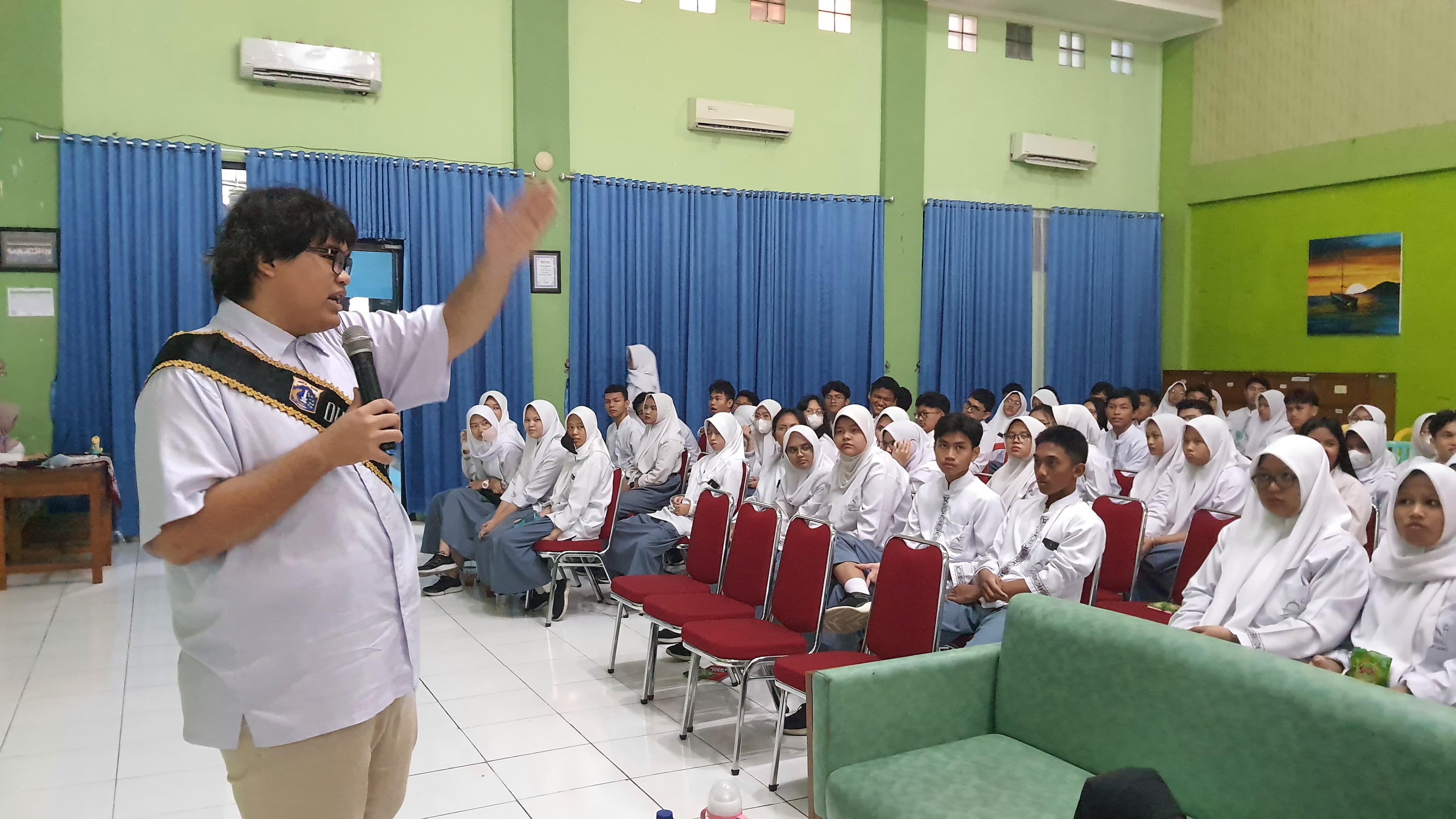 Jelajah Duta Baca Ke SMA Negeri 36 Jakarta