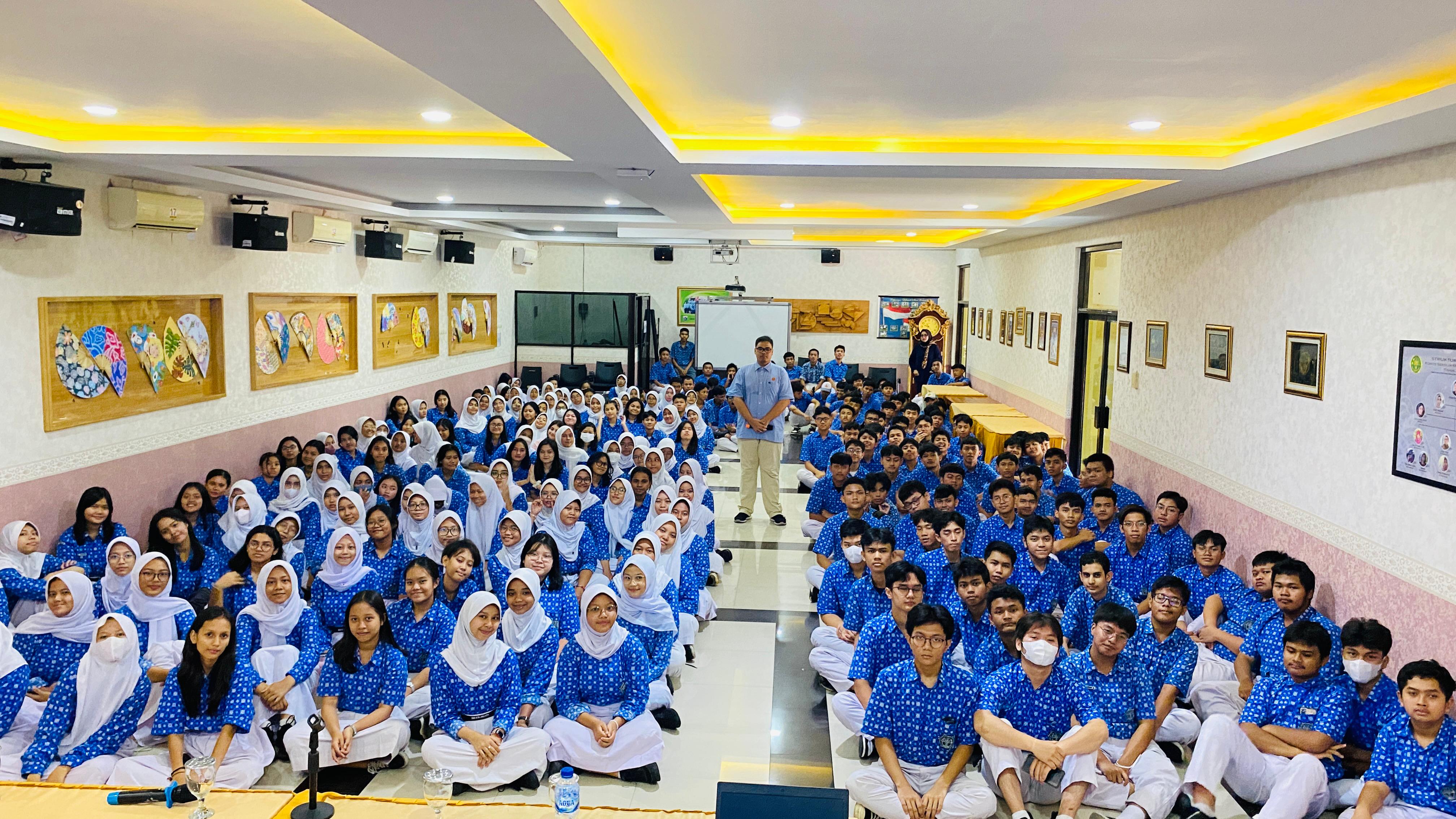 Jelajah Duta Baca Ke SMA Negeri 14 Jakarta