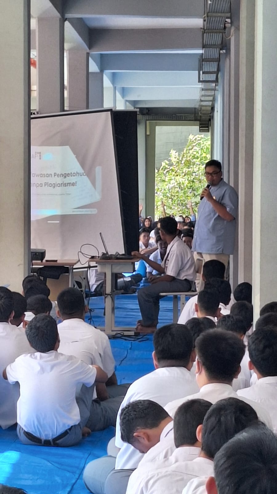 Jelajah Duta Baca Ke SMA Negeri 64 Jakarta