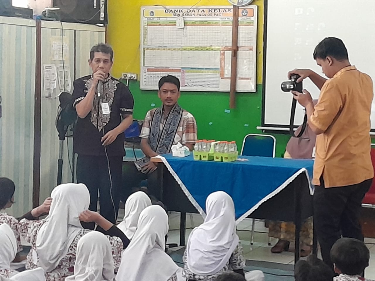 Roadshow Workshop Membaca : Lestari Jakartaku, Kota Global Dan Berbudaya Ke SDN Kebon Pala 05