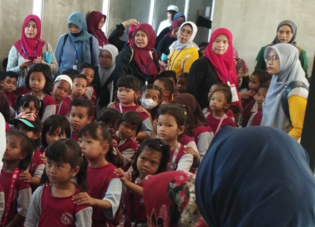 Wisata Literasi TK Negeri Pembina DKI Jakarta